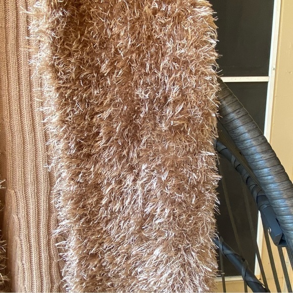 Great northwest indigo faux fur vest - Picture 6 of 9